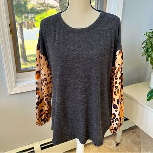 Davi & Dani long sleeve, leopard print shirt